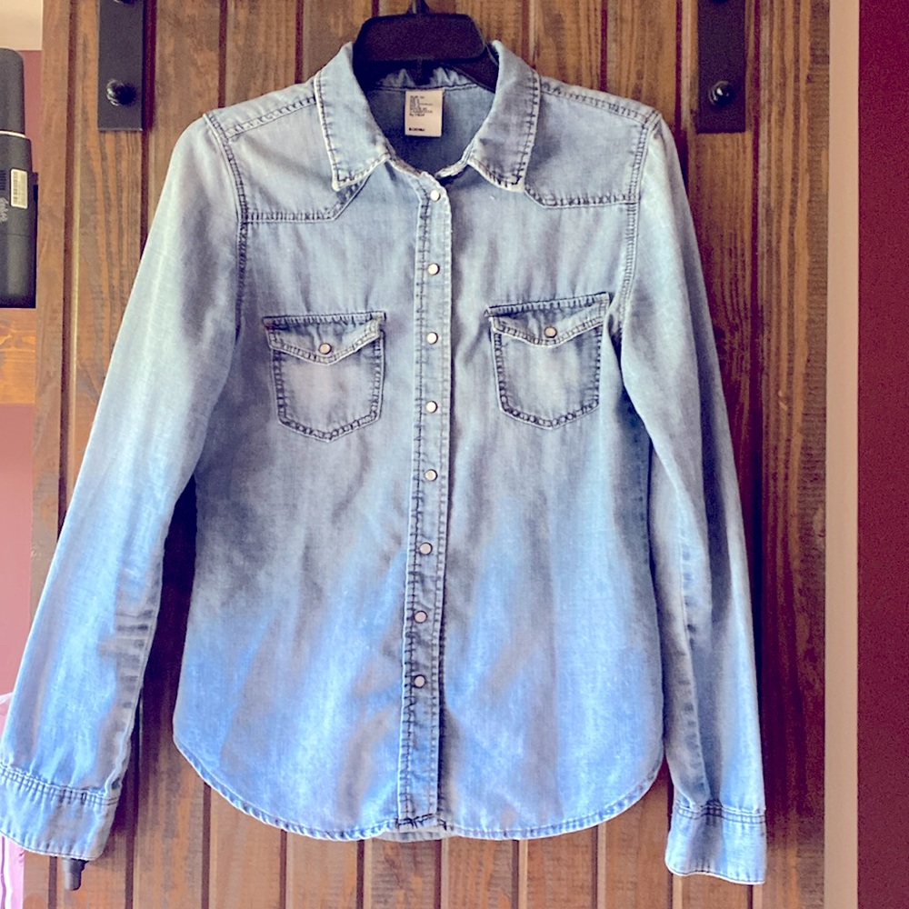 Denim snap shirt
